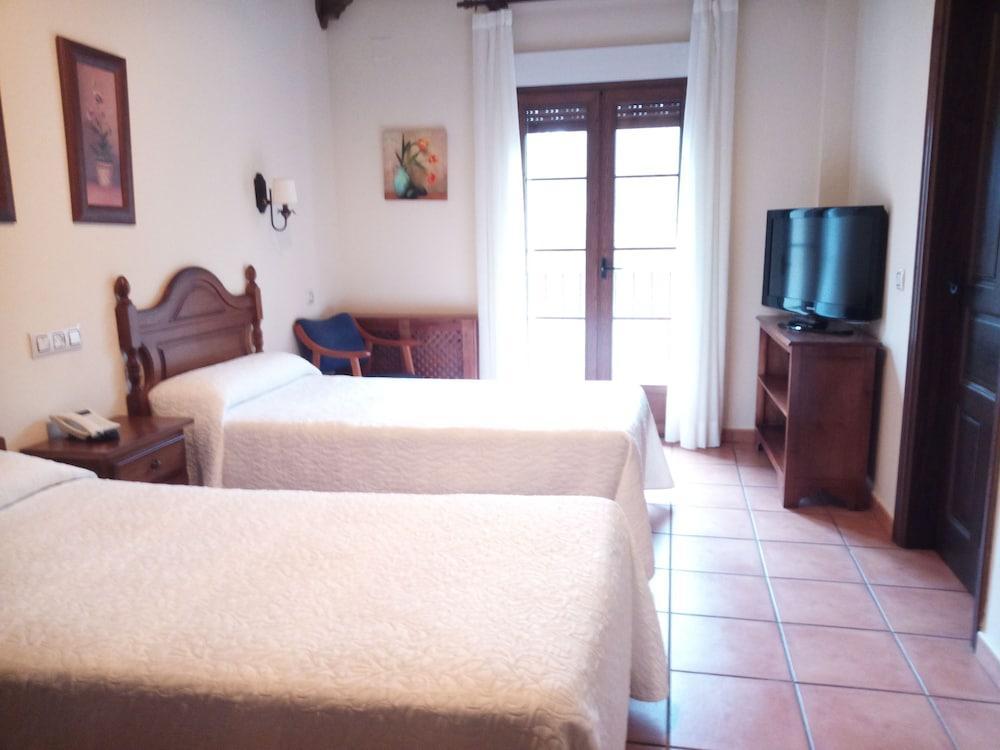 Hotel Rural Castuo H Cc 656 Pinofranqueado Luaran gambar